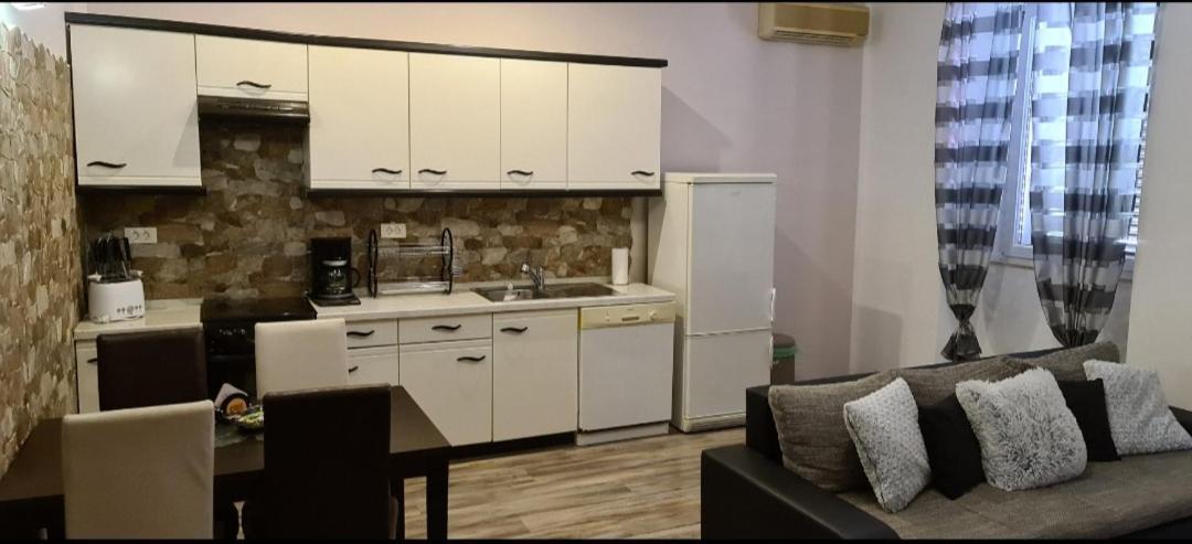 פולה Apartments Maletic מראה חיצוני תמונה