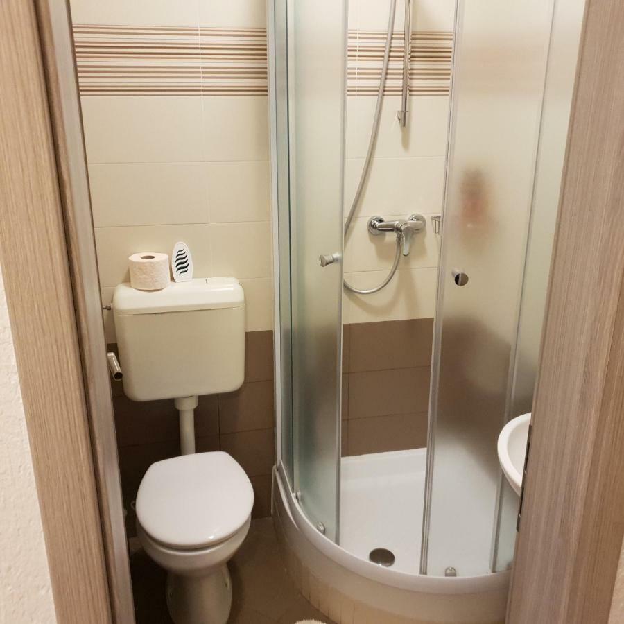 פולה Apartments Maletic מראה חיצוני תמונה